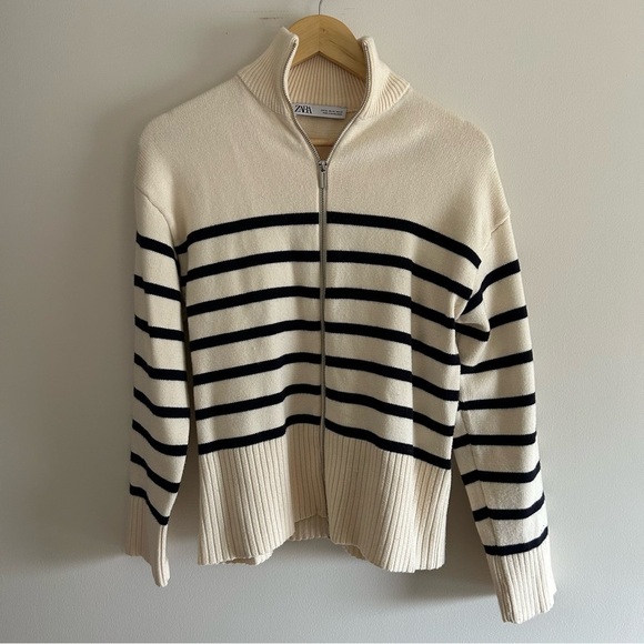 ZARA Zipped Striped Cream Cardigan Size S - Picture 9 of 9